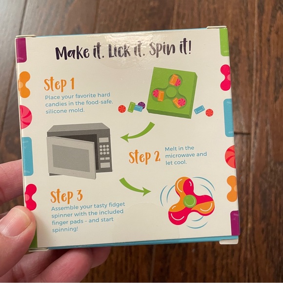 LAST CHANCE / PRICE DROP!! Lickety Spin fidget spinner molds - Picture 2 of 3